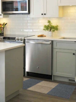 DIP Shade Carpet Tile Square 19.7 In. X 19.7 In. 16.2 Sq Ft/6 Pack -Best Flooring Store b9b04937 5f51 4fba 9a71 7c78bc3499f5 1.92eefe2cc65a334ceda0ec4238cedb23 1800x1800