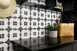 Enchante 8-in X 8-in Decorative Field Tile In Moderno (11.61 SqFt/Ctn) -Best Flooring Store ccf4fa8c 1fc0 46bb afba 2fda8454a0de 2.56dfe416878bb04a45149a45e4392040 1800x1800